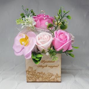 Szeretettel Anyák napjára! szappanvirág csokor