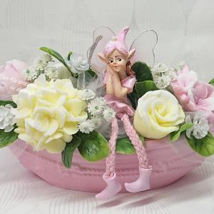 Tündéres szappanvirág csokor csónak alakú kaspóban