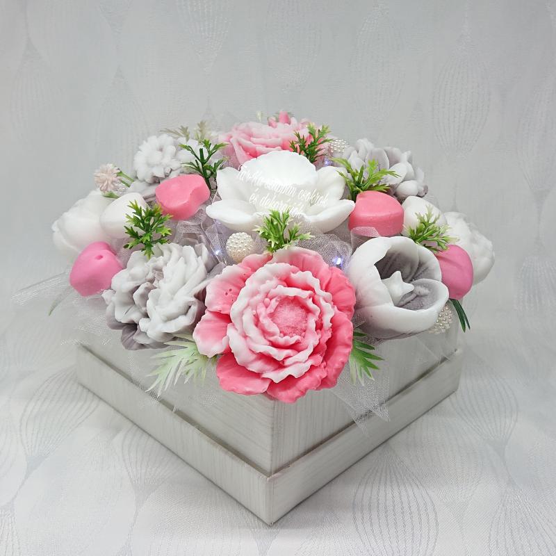 Világító szappan csokor nagy négyzetes boxban