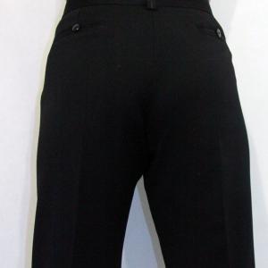 Zsebeinél szatén szalaggal díszített nadrág – fekete