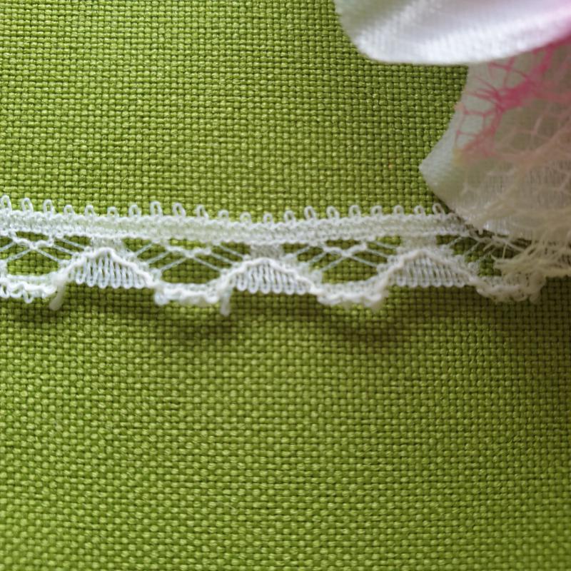 10SCS10 - 10mm-es ekrü csipke szalag