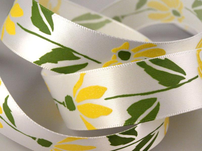 22SSM45 - 22mm-es csillogós, glitteres virág mintás szatén szalag - sárga virág