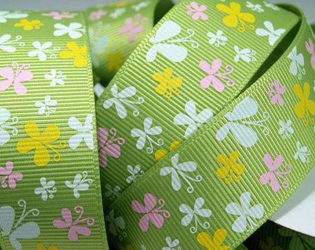 25SZR09 - 25mm-es pillangó mintás ripsz szalag - zöld