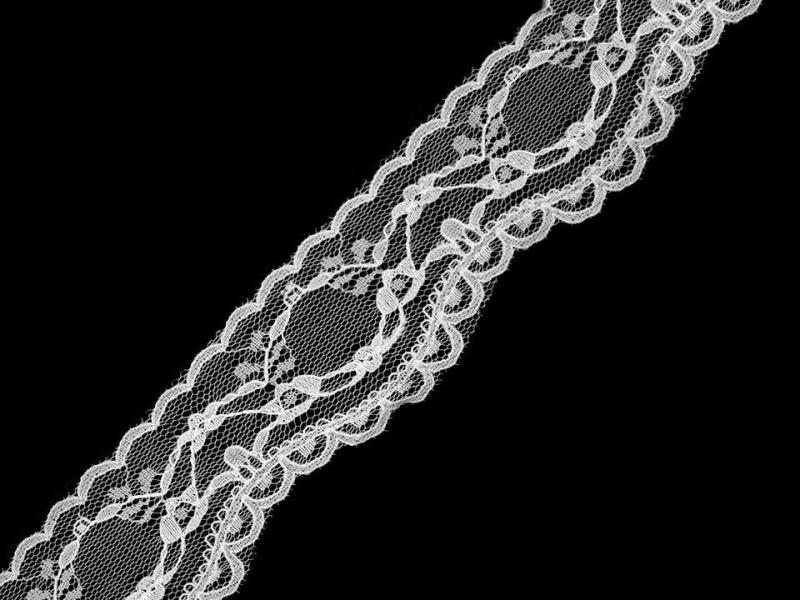 42SCS33 - 42mm-es hófehér hullámos aljú szintetikus csipke