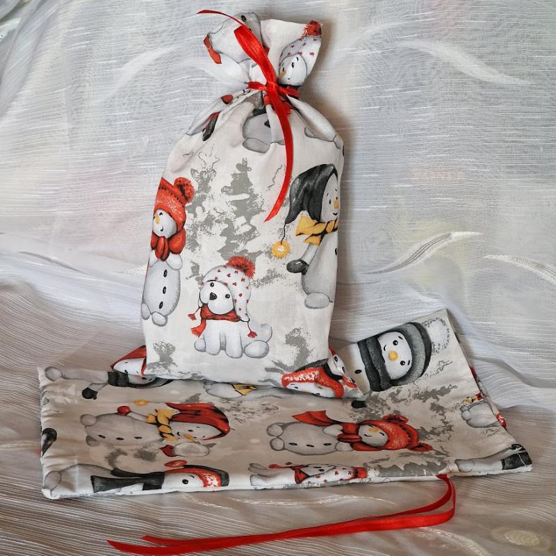 DCS89 - Hóember, kutya mókus mintás mikulás zsák, textil ajándéktasak