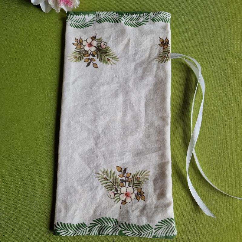 DCS99 - Csipke virág mintás vászon ajándéktasak, mikulás zsák, bortartó másolata