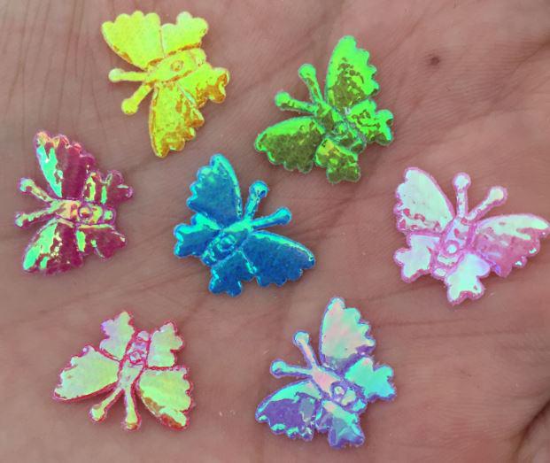 DEK29 - 100db 17x12mm-es színes, fényes pillangó, lepke