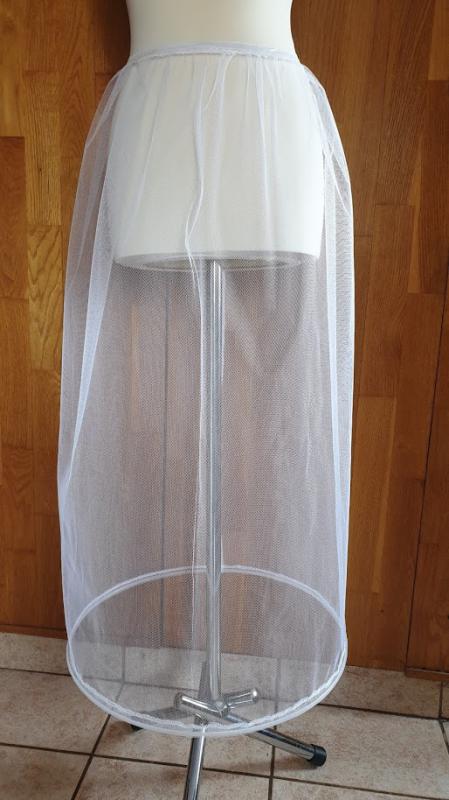 ESKÜVŐ ASZ18 - Fehér menyasszonyi alsószoknya, abroncs 50cm-es alj kisméret