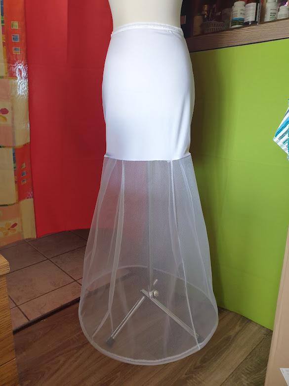 ESKÜVŐ ASZ22 – Fehér rugalmas felső részű 1 karikás lépéskönnyítő sellő fazon