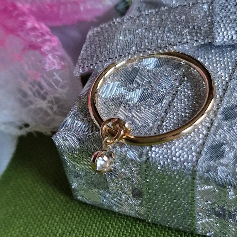 ESKÜVŐ ELJEGYZÉS GYR60 - Szivecskés arany színű acél karikagyűrű