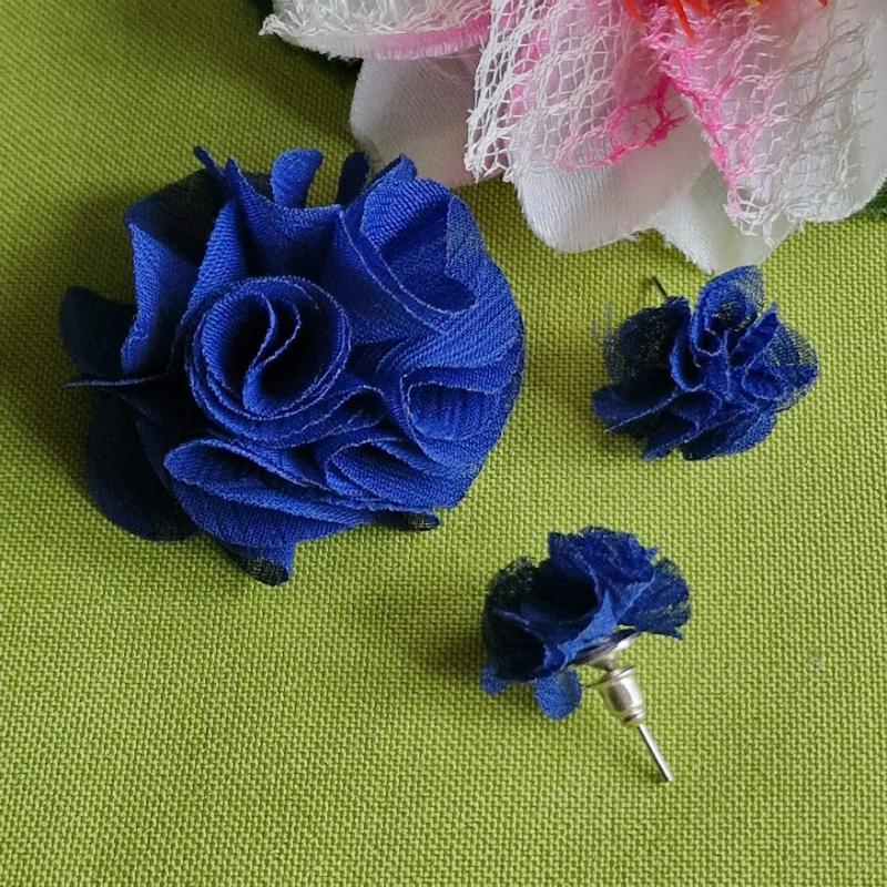 ESKÜVŐ ÉSZ18 - Királykék színű szett : fülbevaló + bross / kitűző / gyűrű