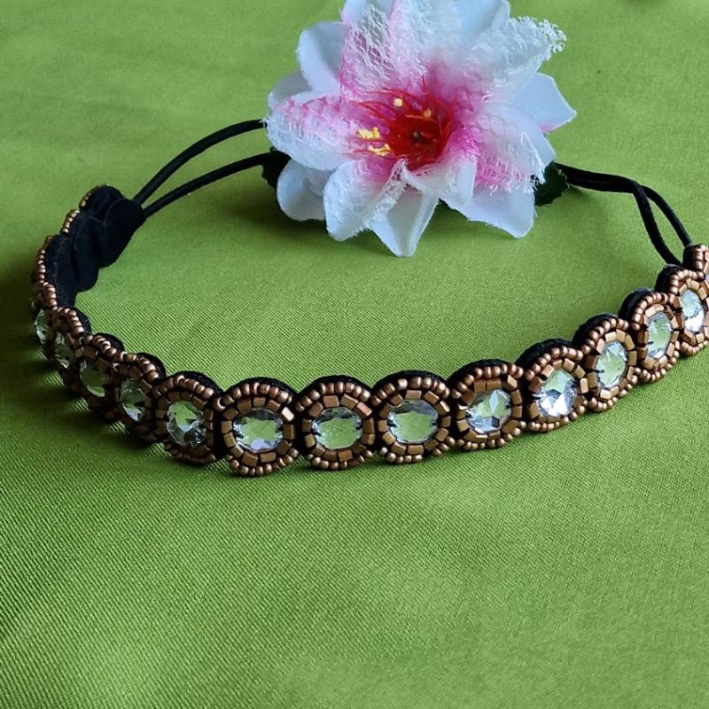 ESKÜVŐ HAD170 – Handmade - Strasszos óarany színű menyasszonyi gumis hajpánt