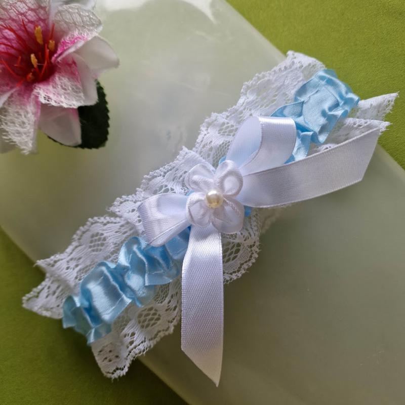 ESKÜVŐ HAK86 - 60mm-es kék, fehér virágos csipke Harisnyakötő, Combcsipke, Legényfogó