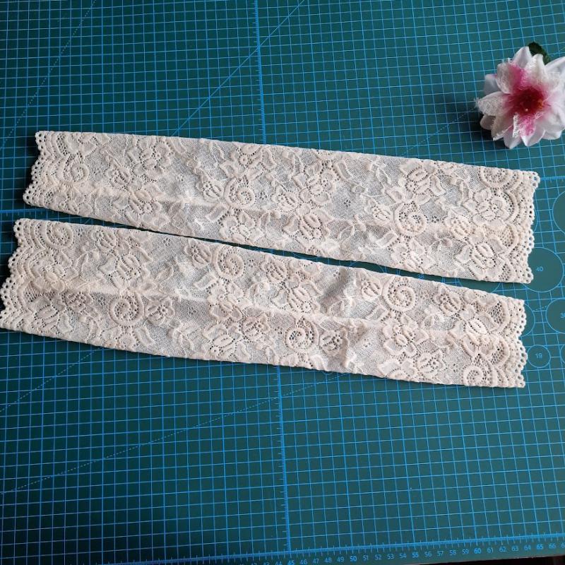 ESKÜVŐ KTY18B - 45cm-es bézs csipke menyasszonyi kesztyű operába, bálba