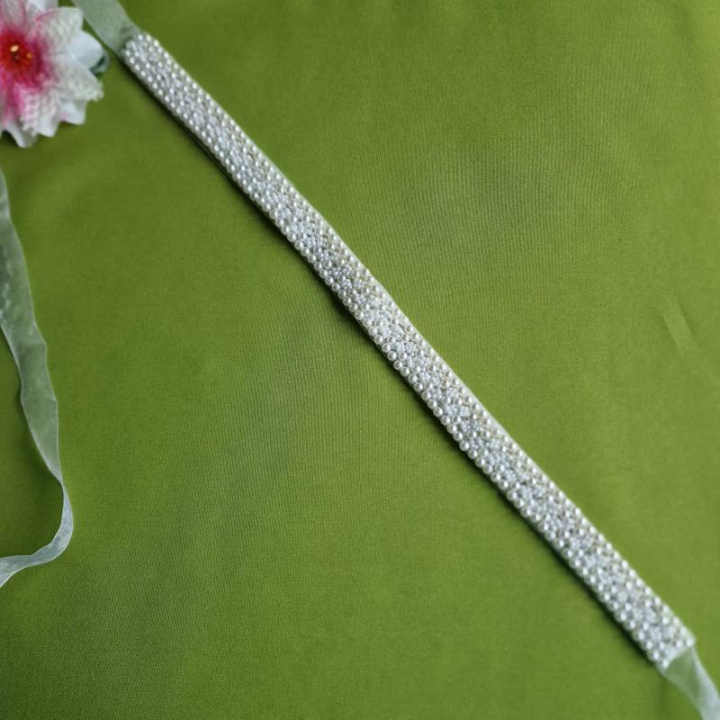 ESKÜVŐ MÖV55 – Handmade - Hófehér és fehér gyöngyös menyasszonyi öv 44x2,3cm-es