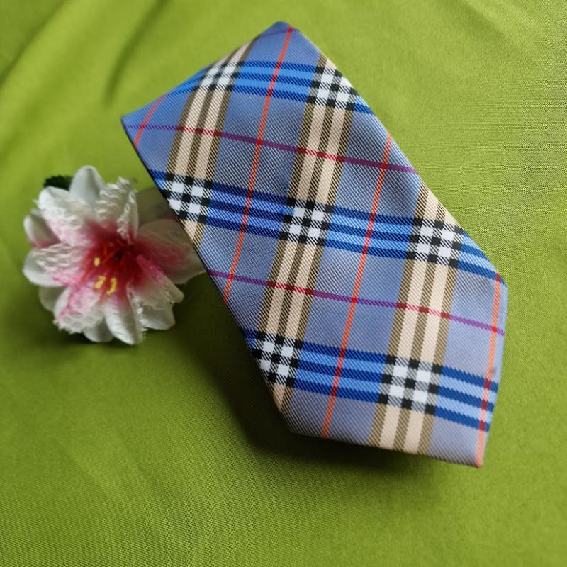 ESKÜVŐ NYK79 - Világoskék-sárga kockás selyem nyakkendő