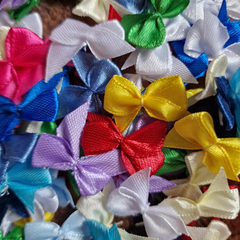 ESKÜVŐI dekor DEK33 - 20x30mm-es szatén masni HANDMADE - több színben