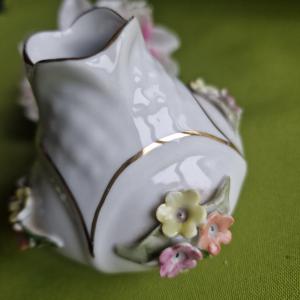 CSE06 - Vintage porcelán mini váza festett virágokkal