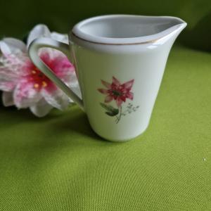 CSE09 - Alföldi porcelán Magnólia mintás - tejsznes / tejes kiöntő