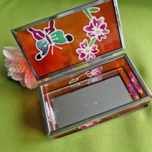 CSE10 - Tükrös, virágos, pillangós  kézzel festett tükrös dobozka, ékszertartó