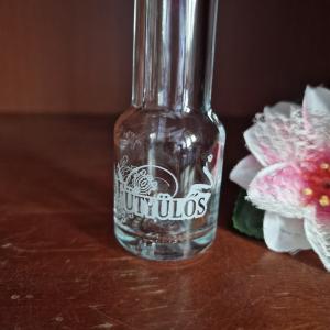 CSE39 - Fütyülős pálinkáspohár Zwack unikum