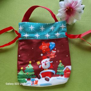 DCS130 - Karácsonyi mintás mikulás zsák, textil ajándéktasak - télapó lufikkal