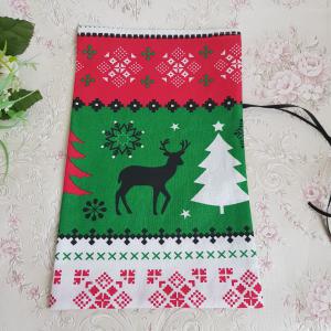 DCS55 - Karácsonyi fenyőfa, rénszarvas mintás mikulás zsák, textil ajándéktasak - zöld