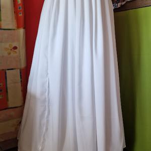 ESKÜVŐ ASZ51 – Maxi hófehér színű nyitott elejű muszlin szoknya