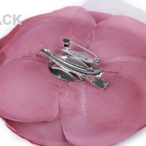 ESKÜVŐ BCS05 - Kitűző, bross, hajcsat - púder színű szatén virág, rózsa kb. 11cm