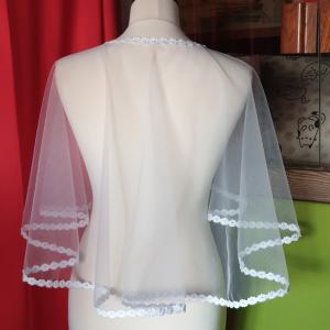 ESKÜVŐ BOL56 - Elegáns 15mm-es hófehér pamut csipkés szélű boleró, pelerin