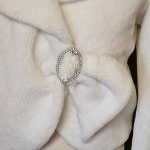 ESKÜVŐ BOL94 - Hófehér masnis menyasszonyi hosszú ujjú szőrme boleró