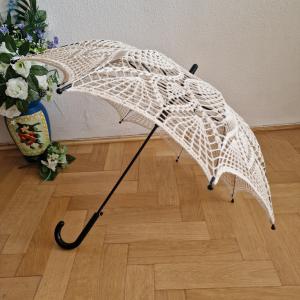 ESKÜVŐ ELE06 - Horgolt ekrü színű menyasszonyi csipke napernyő