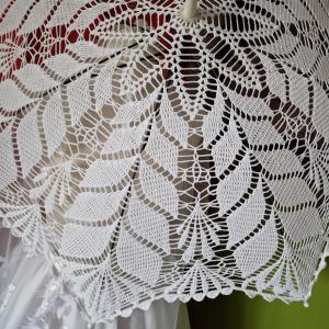 ESKÜVŐ ELE14 - Horgolt hófehér színű leveles mintás menyasszonyi csipke ernyő