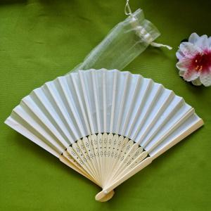 ESKÜVŐ ELE28 - Ekrü színű menyasszonyi legyező ajándék organza tasakkal