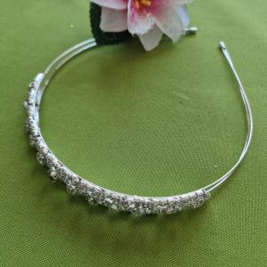 ESKÜVŐ HAD167 - Menyasszonyi strasszköves hajpánt, hajdísz