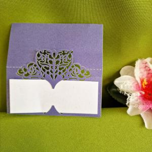 ESKÜVŐ KIEG20 - Esküvői ültetőkártya - Lila díszítésű fehér lappal