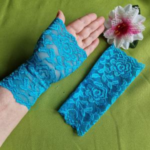 ESKÜVŐ KTY58 – 18cm-es ujjatlan türkizkék színű csipke kesztyű