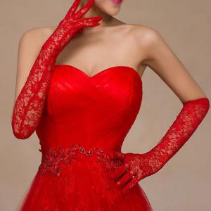 ESKÜVŐ KTY80 - kb 40cm-es PIROS hagyományos csipke kesztyű bálba, operába