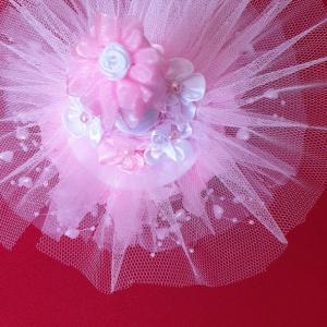 ESKÜVŐ MCS10 - Tüllös díszítésű Menyasszonyi csokor rózsaszín és fehér virágokból