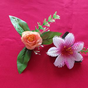 ESKÜVŐ MCS39 - menyasszonyi csokor szett:  autódísz, 2db csuklódísz, 2db kitűző + 2db csokor