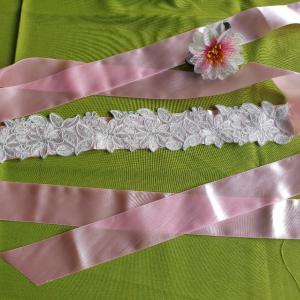 ESKÜVŐ MÖV05 - Ekrü csipke menyasszonyi öv 48x7 cm szatén szalagon