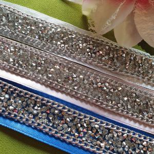 ESKÜVŐ MÖV07 - Strasszköves menyasszonyi öv 30x2 cm szatén szalagon