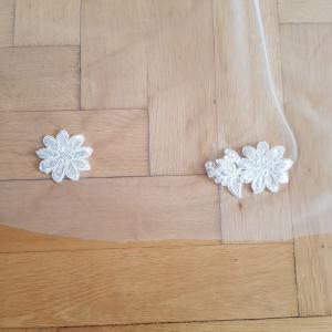 FTY109 - 1 rétegű, hímzett csipkés szélű Hófehér menyasszonyi fátyol 300x150cm