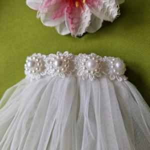 FTY152 - 1 rétegű, szegetlen, csipke virágos Ekrü menyasszonyi fátyol 80x150cm