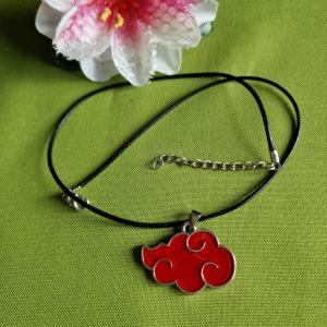 NYM35 - Tűzzománcos Akatsuki felhő medál viaszolt zsinóron - Naruto Anime