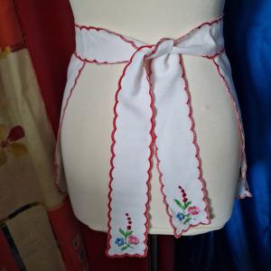 OTT99 - Kalocsai mintás hímzett konyhai kötény - hand made