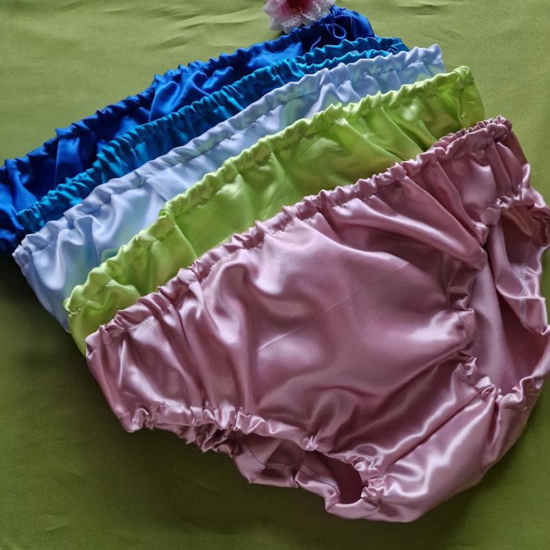 FEN119.5 - 5db Fecske tipusú FÉRFI szatén bugyi, alsónadrág - púder, zlöld és kékek