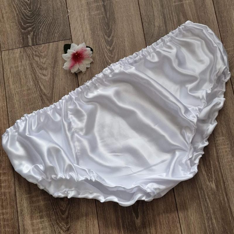 FEN159 - Fecske tipusú FÉRFI szatén bugyi, alsónadrág - választható szín