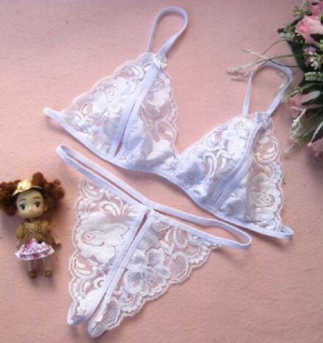 FEN54 - Szexi fehér csipke melltartó és nyitott tanga szett