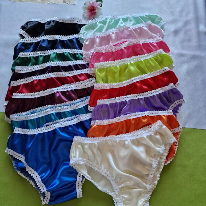 FEN78 - Női fehérnemű - Hagyományos fazonú szatén bugyi 2XS-3XL/34-54